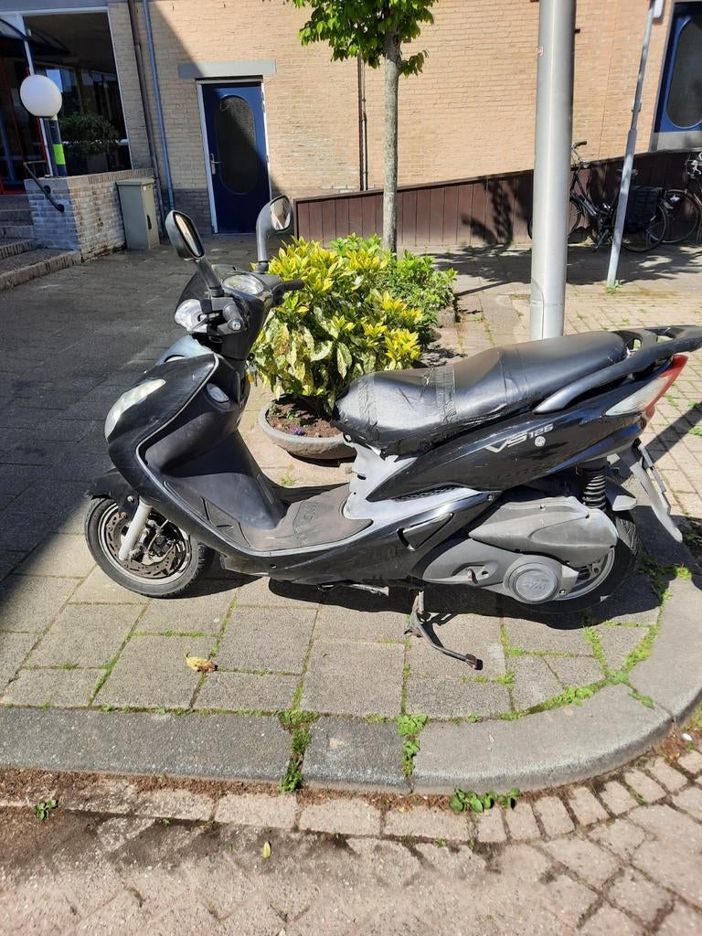 Sym125, Motoren, Ophalen
