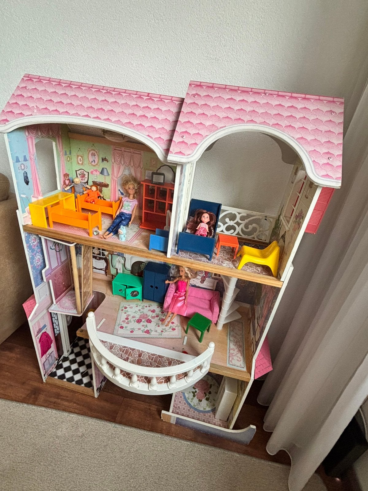 Poppenhuis incl spullen, Ophalen, Zo goed als nieuw, Poppenhuis