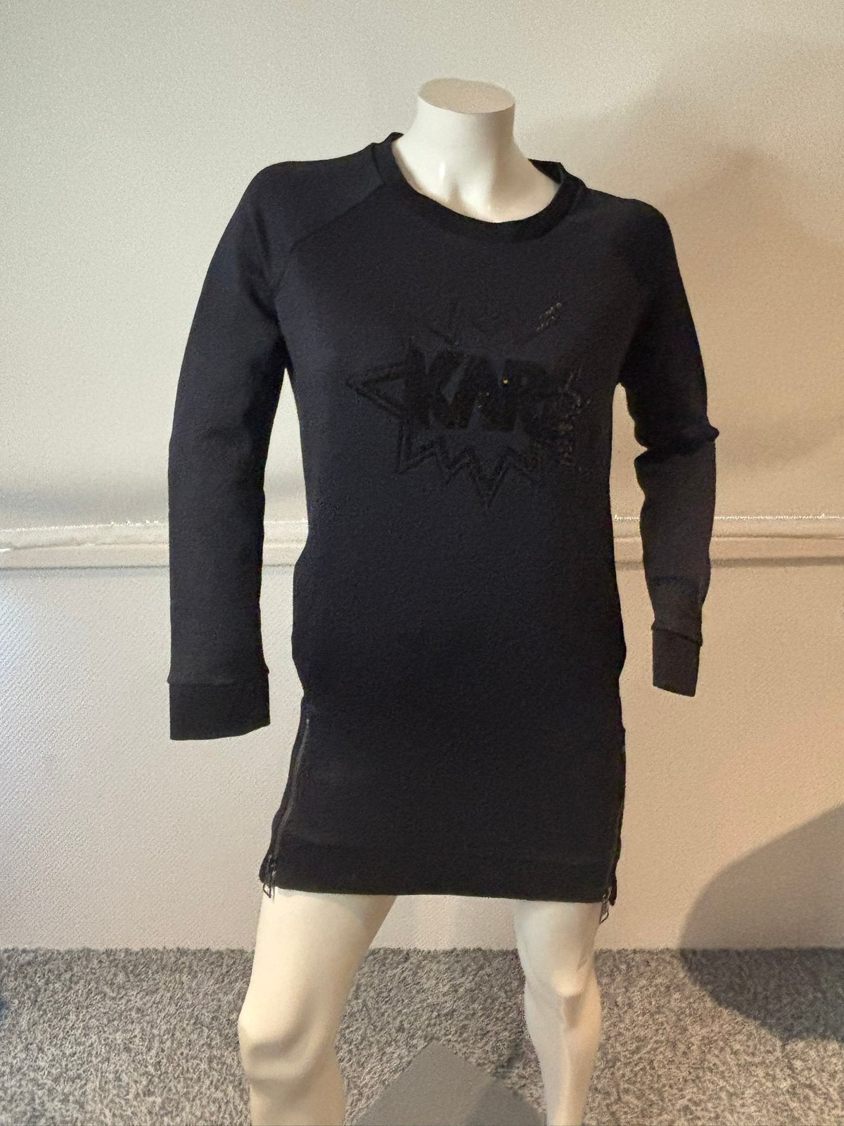 Karl lagerfeld sweater jurkje maat s met paiettten., Kleding | Dames, ., Zwart, Ophalen of Verzenden, Zo goed als nieuw