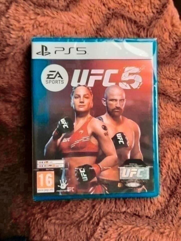 Ufc 5 ps5 playstation 5 nieuw geseald, Spelcomputers en Games, Ophalen, Nieuw