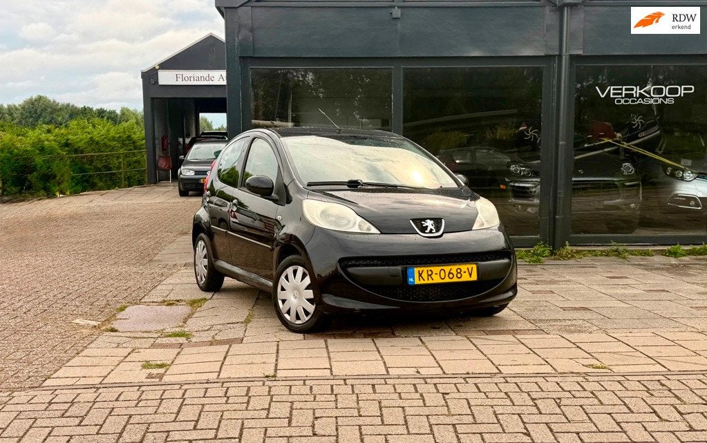 Peugeot 107 1.0-12V XR Carplay Apk 2027 Augustus, Voorwielaandrijving, Airbags, Gebruikt, 4 stoelen
