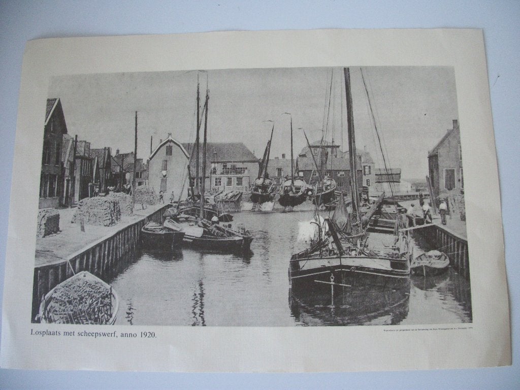 Reproductie, Losplaats met scheepswerf, anno 1920 Bunschoten, Minder dan 50 cm, Ophalen of Verzenden, 5 – 50, Print
