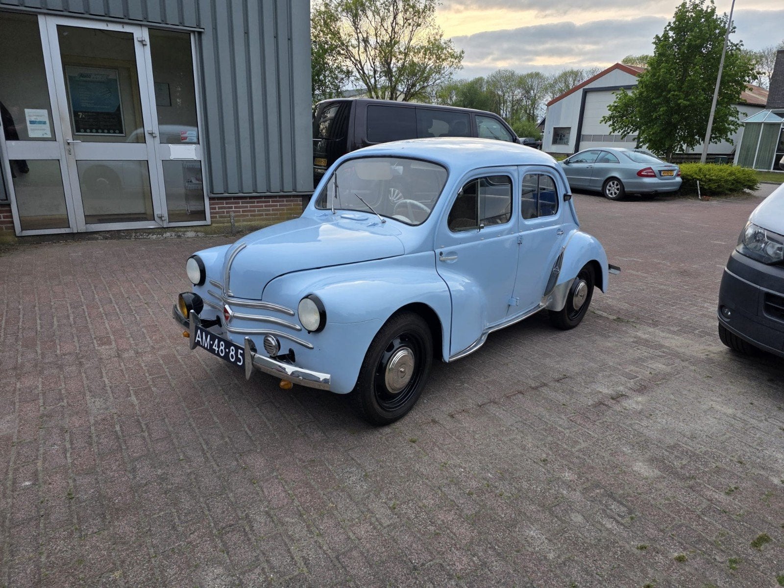 Renault 4CV 0.7 R1062a 1961 Blauw, 4 cilinders, 747 cc, Bedrijf, Handgeschakeld