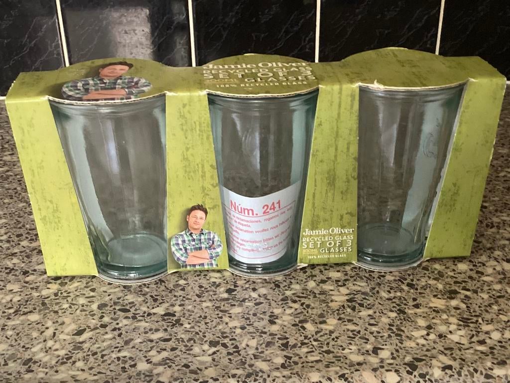 Jamie Oliver, 3 glazen nieuw in verpakking, Ophalen of Verzenden, Zo goed als nieuw
