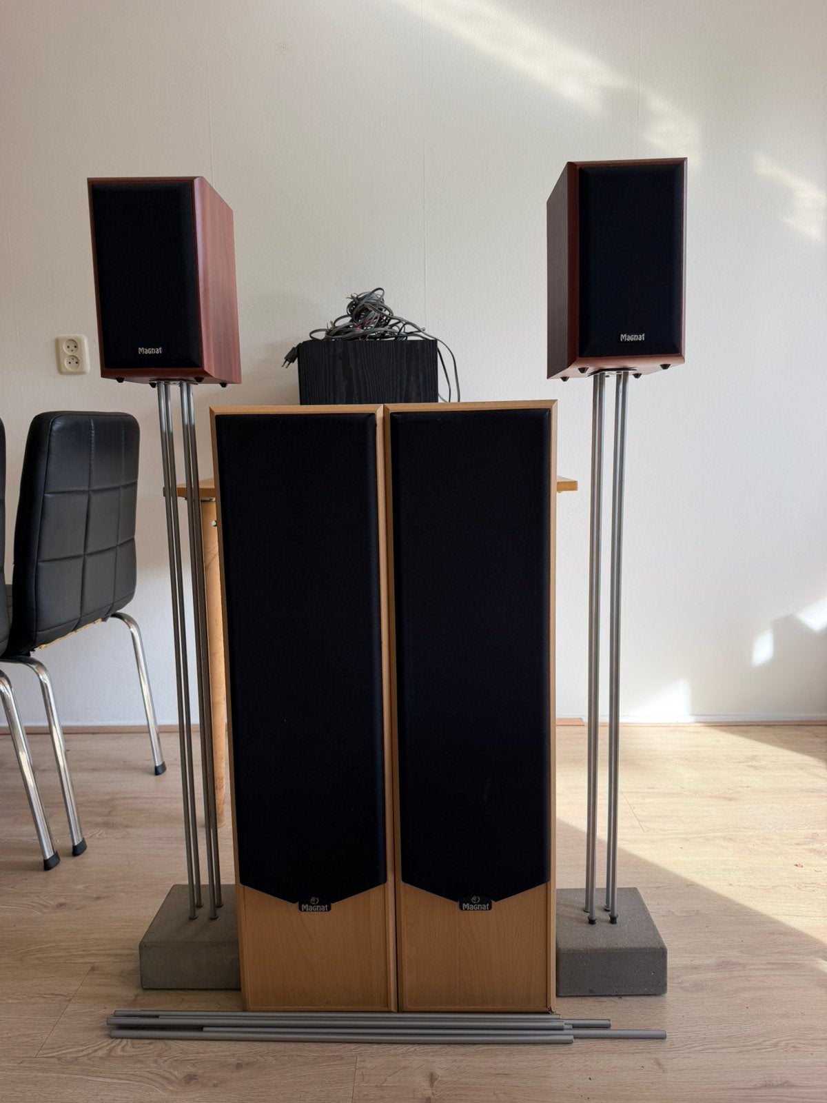 Magnat speakerset – 2 speakers + 2 Monitor Supreme 100, Ophalen of Verzenden, Zo goed als nieuw, 60 tot 120 watt, Basreflex