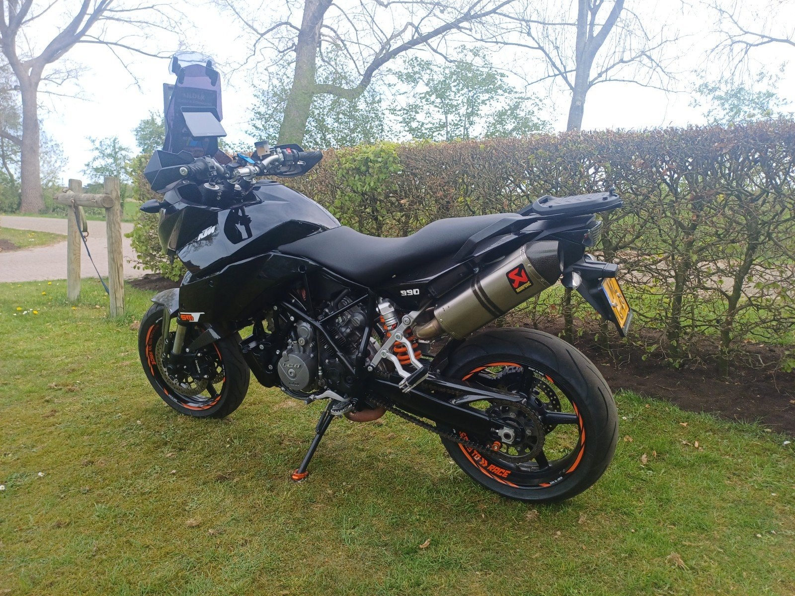 KTM SMT 990 Black Edition - Full Akrapovic & Carpuride, 2 cilinders, Particulier, 990 cc, Sportuitlaat