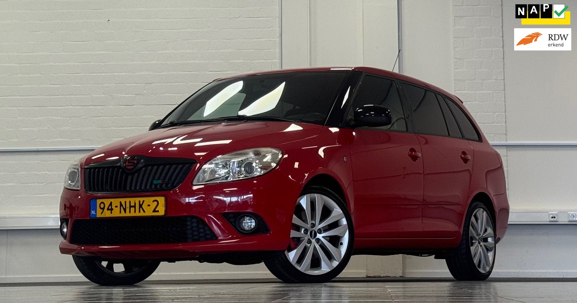 Skoda Fabia Combi 1.4 TSI RS 180PK Mooi! Ketting vervangen G, Euro 5, Gebruikt, 4 cilinders, Electronic Stability Program (ESP)
