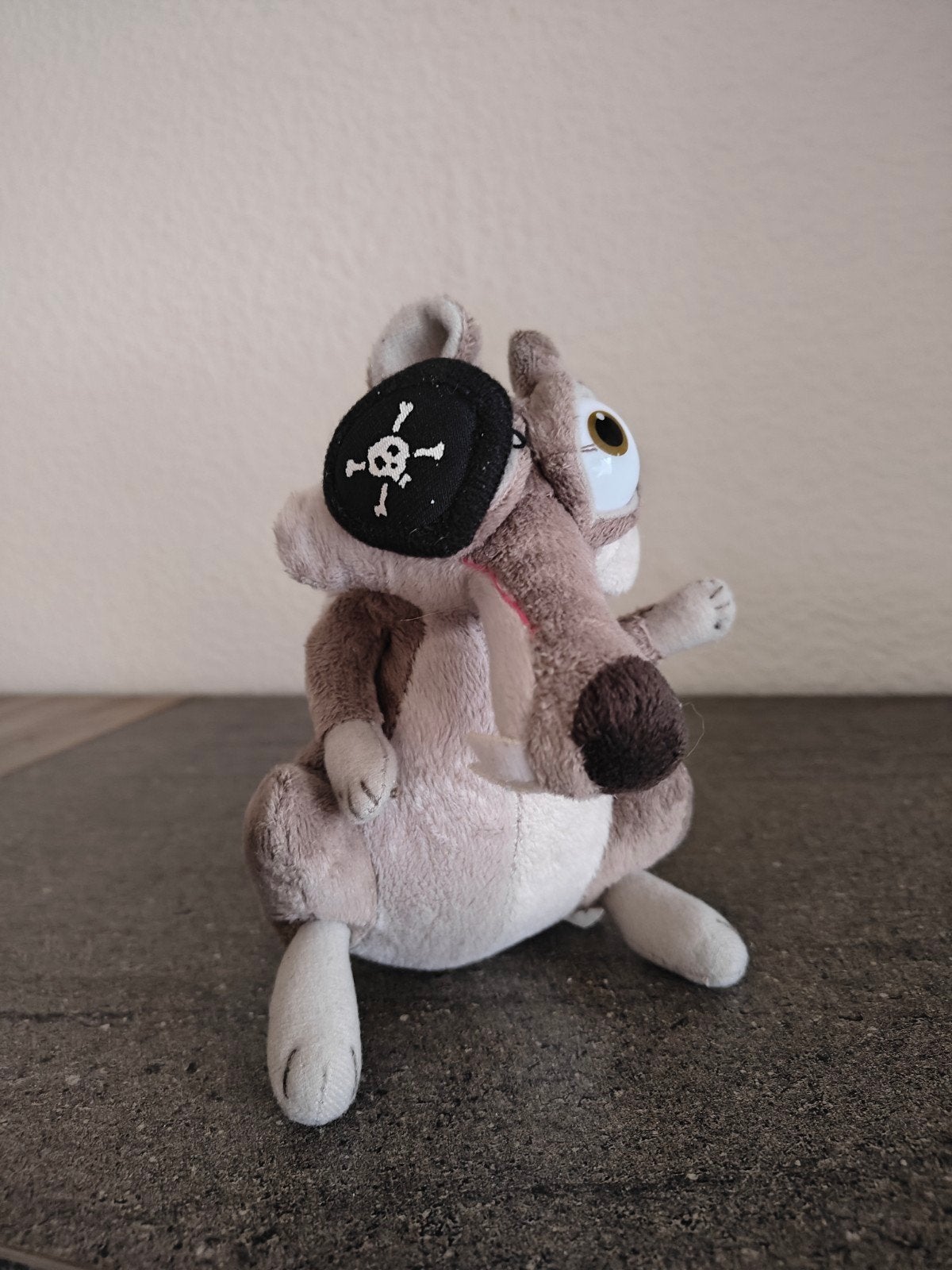 Ice Age 4 Scrat knuffel met piratenooglapje, Overige merken, Overige karakters, Overige typen, Grijs
