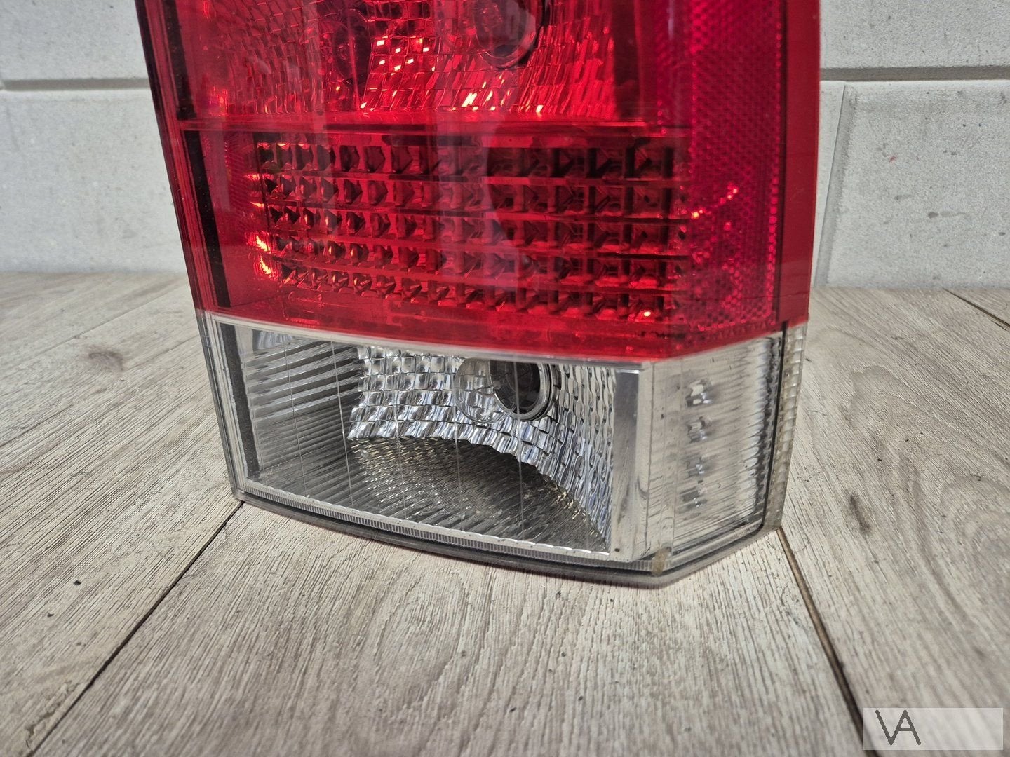 Achterlicht rechts voor Volvo V70 2004 tot 2007 LED facelift, Gebruikt, -, -, Ophalen of Verzenden