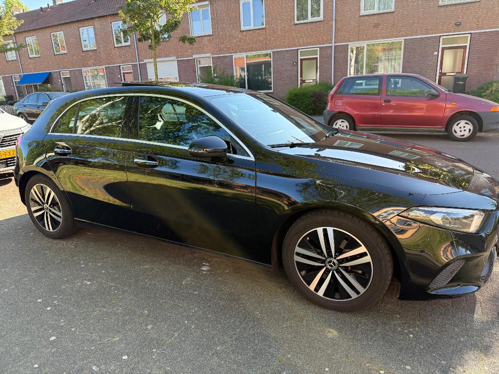 Mercedes-Benz A-Klasse A 200 d 150pk 7G-DCT 2020 Zwart, Auto's, 745 kg, Zwart, 4 cilinders, Leder en Stof