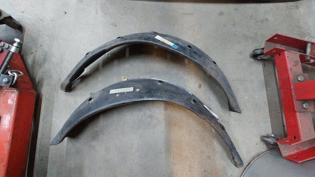 nieuwe binnen wielranden Mercedes w126, Auto-onderdelen, Mercedes-Benz, Nieuw, Ophalen of Verzenden, Spatbord