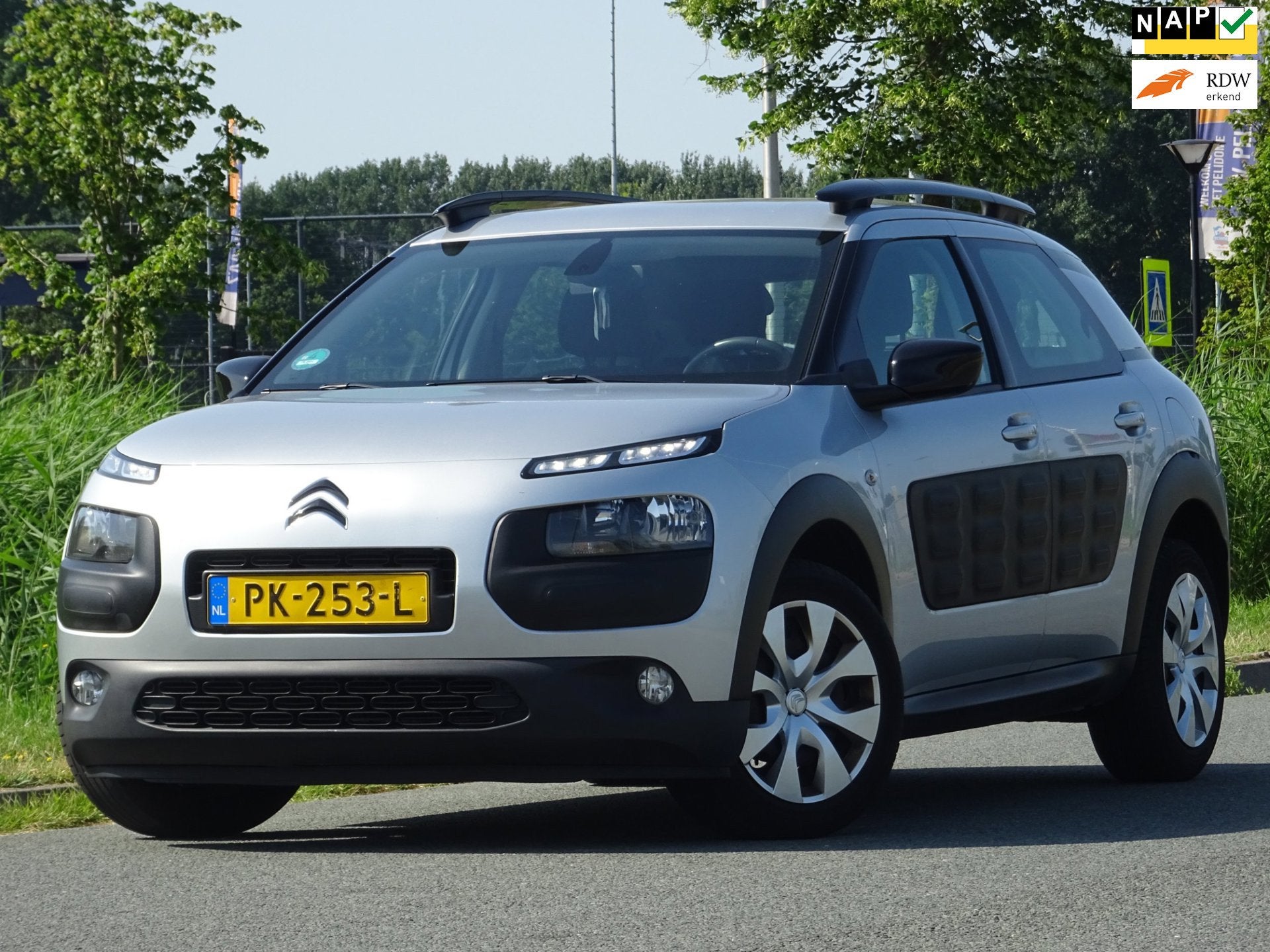 Citroen C4 Cactus 1.2 PureTech NAP/NAVI/AIRCO/CRUISE/PDC/APK, Voorwielaandrijving, Dealer onderhouden, Gebruikt, 1199 cc