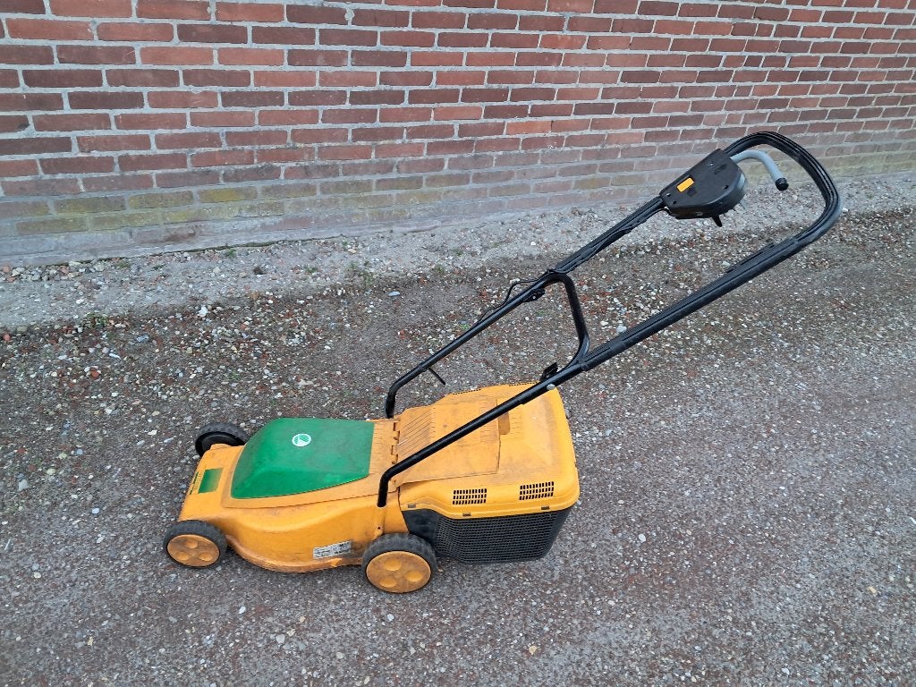 Stiga  - 1000 Watt - type-E331 Grasmaaier, Ophalen, Cirkelmaaier, Gebruikt, Elektrische grasmaaier