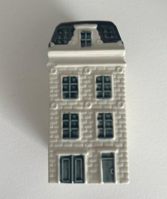 KLM huisje 43 gevuld, Verzamelen, KLM Huisjes, Ophalen of Verzenden, Zo goed als nieuw, 41 t/m 60, Gevuld