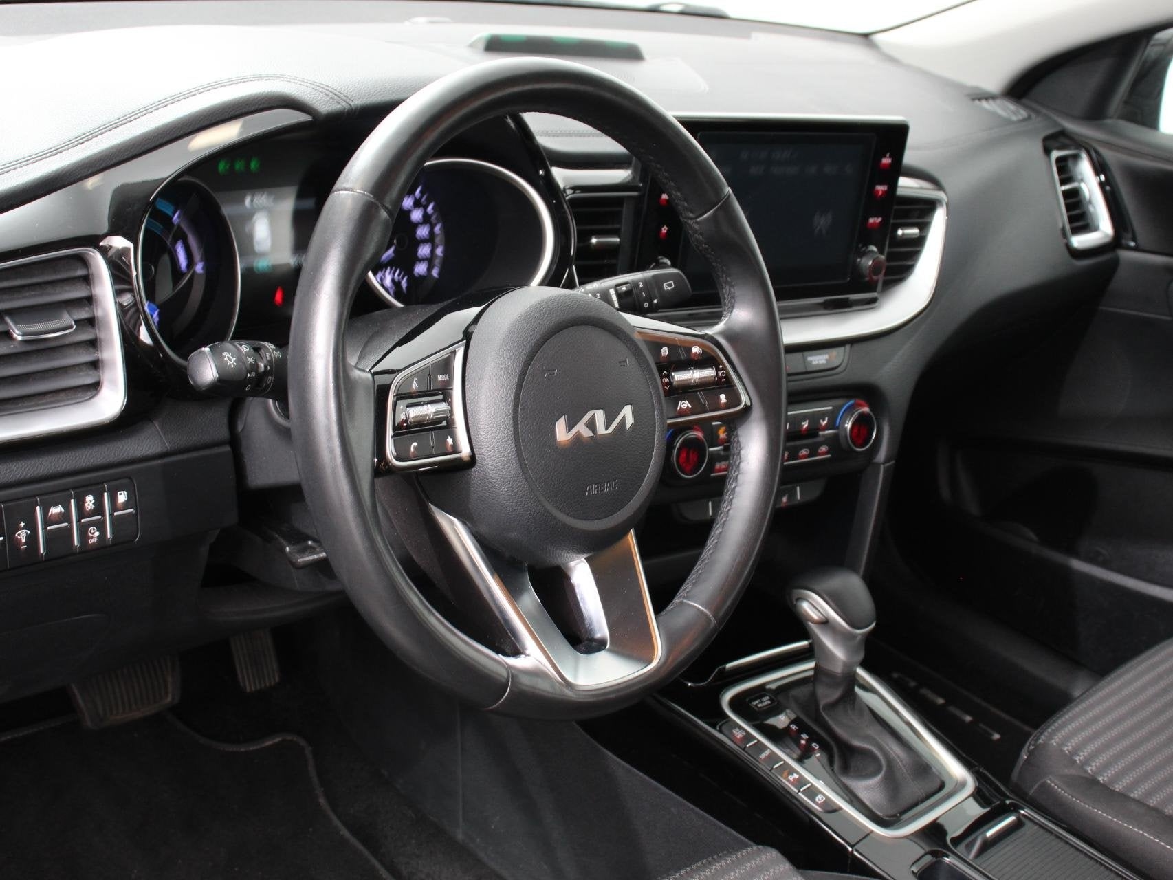 Kia Ceed Sportswagon 1.6 GDI PHEV DynamicLine Automaat Clima, Auto's, Stof, Gebruikt, Zwart, Plug-in hybride