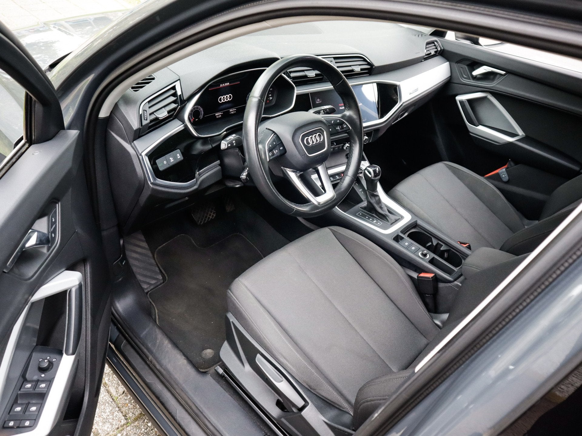 Audi Q3 Sportback 35 TFSI Advanced Edition 1e-Eig. & Dealer-, Auto's, Stof, 1505 kg, Origineel Nederlands, Bedrijf