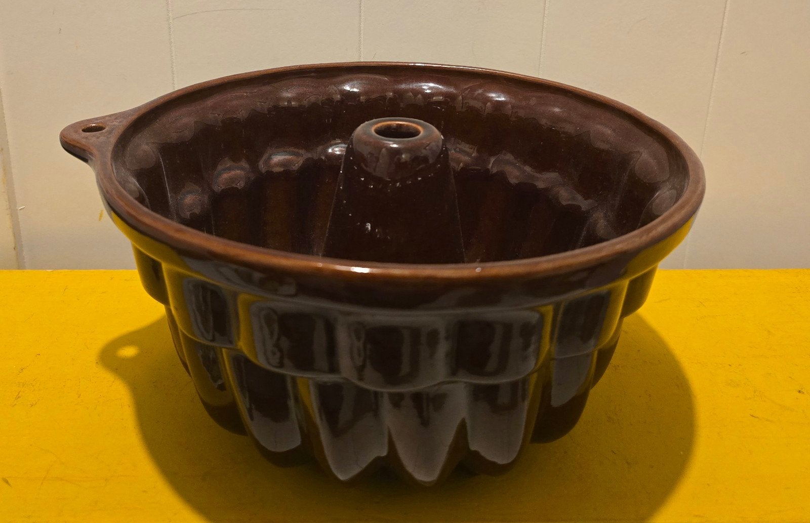 Vintage bruine trommelkoek/puddingvorm, Ophalen of Verzenden, Glas, Overige stijlen, Overige typen