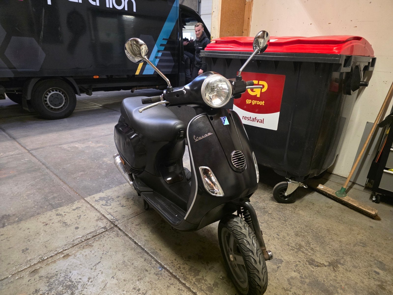 Vespa LX  45 KM/u  Zwart gebruikt, Gebruikt, Maximaal 45 km/u, Ophalen of Verzenden, Benzine