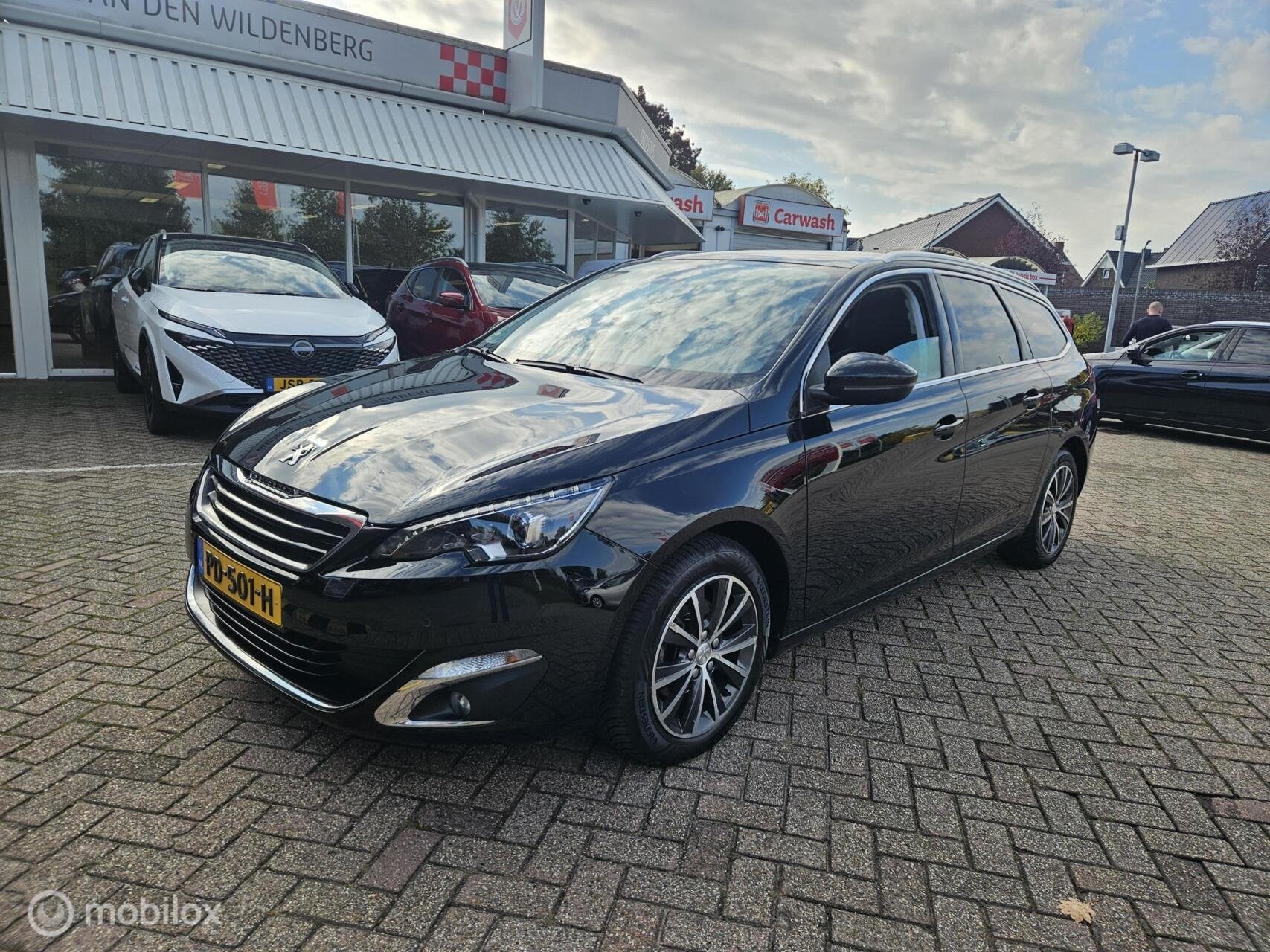 Peugeot 308 SW 1.2 PureTech Allure, Voorwielaandrijving, Gebruikt, Euro 6, 1199 cc