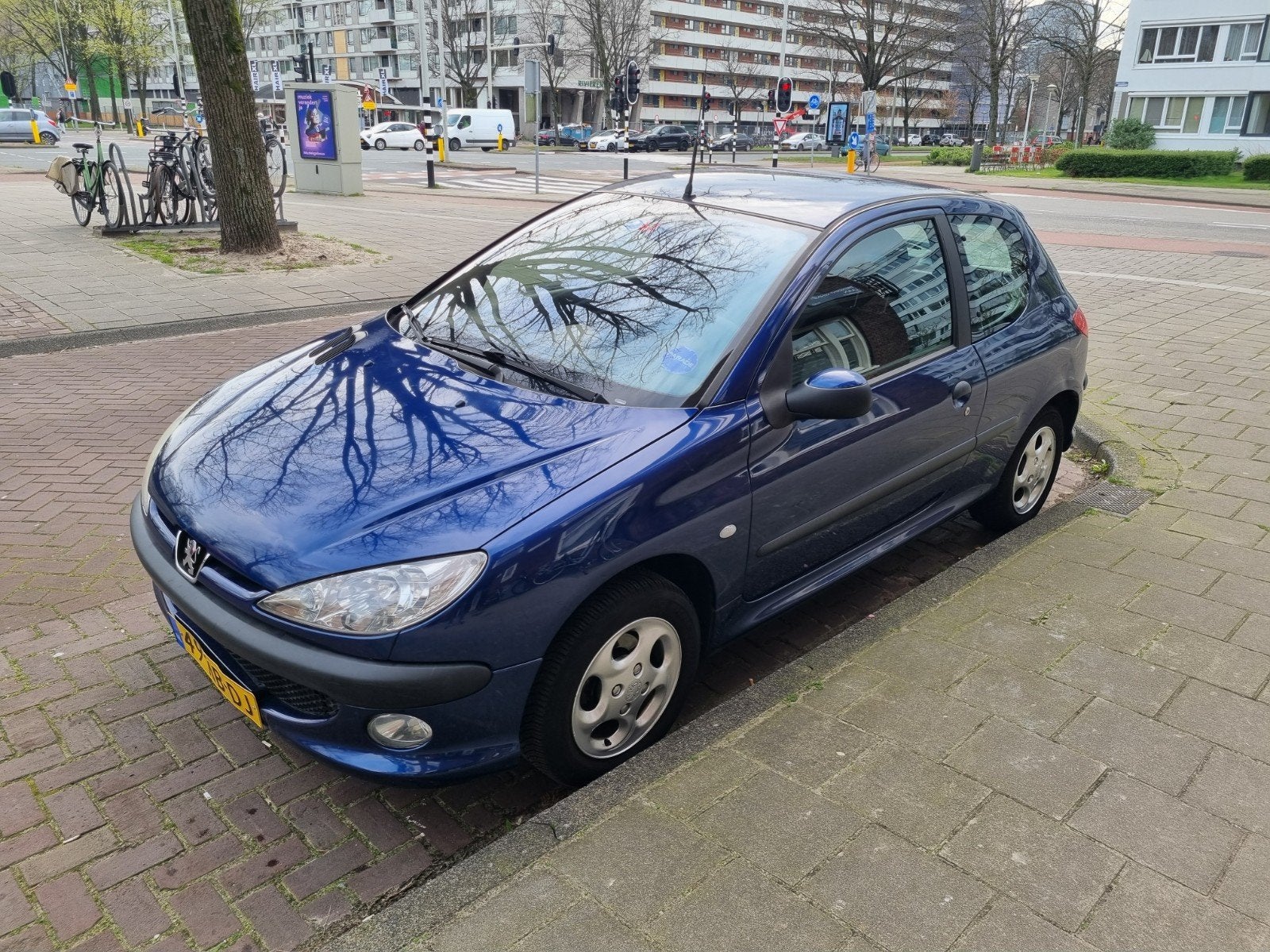 Peugeot 206 1.4 X-line 2003 - AIRCO - Bluetooth - NIEUW APK, Auto's, Peugeot, Voorwielaandrijving, 31 €/maand, 4 cilinders, Blauw