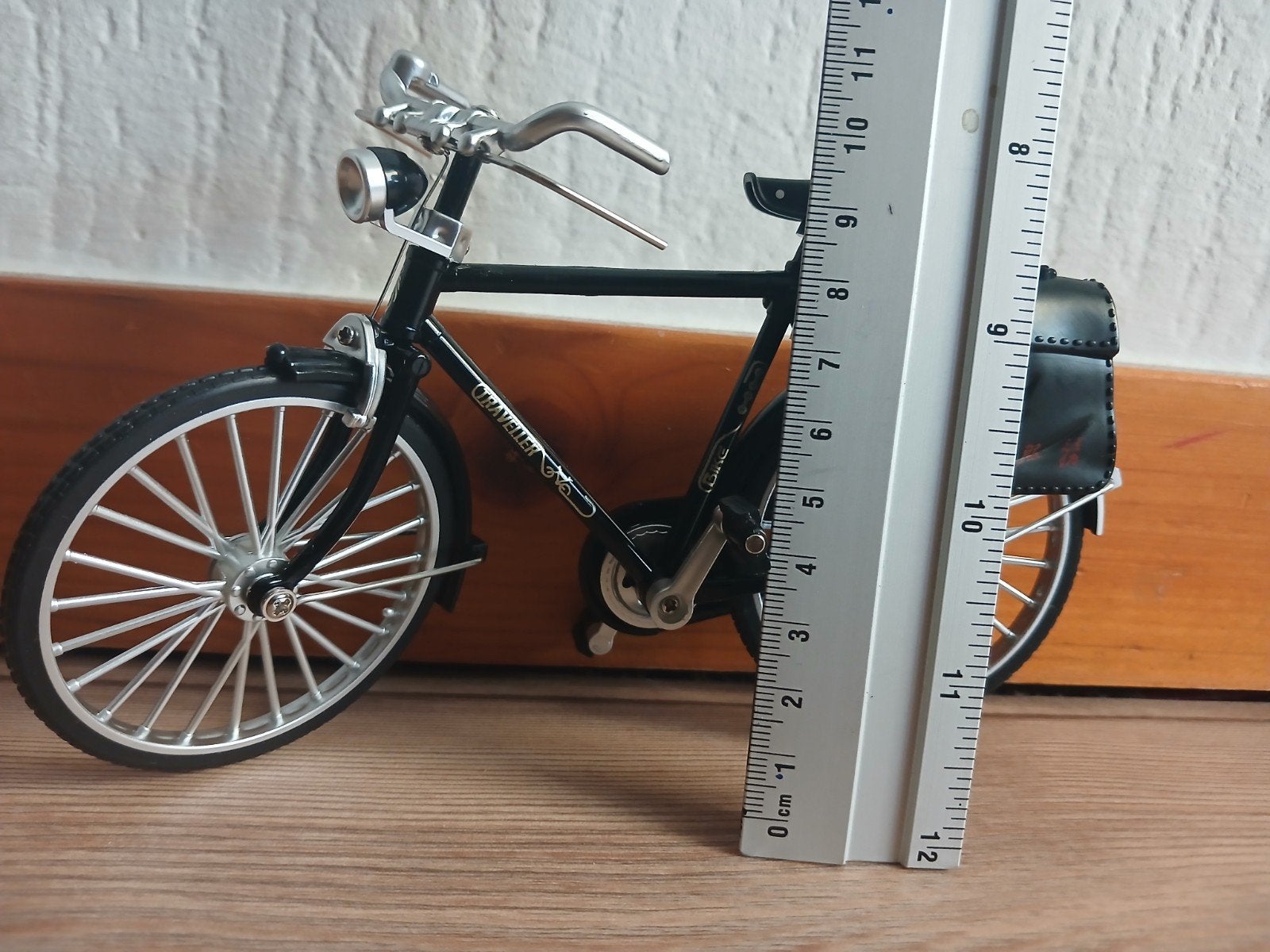 Miniatuur fiets model met tas - Decoratie, Ophalen of Verzenden, Gebruikt