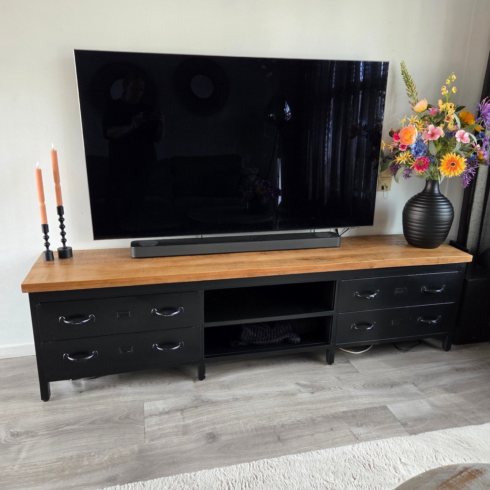 Tv meubel, Ophalen of Verzenden, Zo goed als nieuw, 200 cm of meer, Minder dan 100 cm