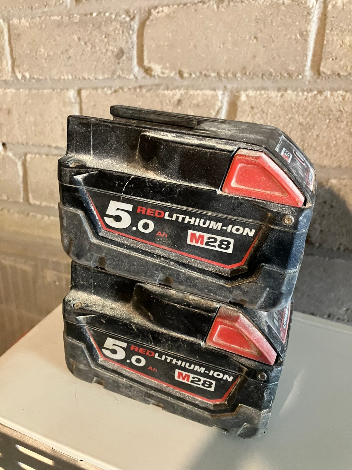 Milwaukee m28 accus, Ophalen, Gebruikt