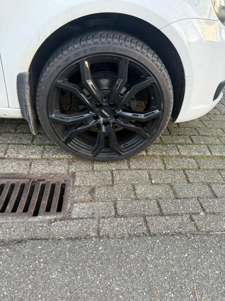 20 inch black vw caddy velgen 5x112 all season banden, Auto-onderdelen, Banden en Velgen, Ophalen, Bestelwagen, Velg(en), 235 mm