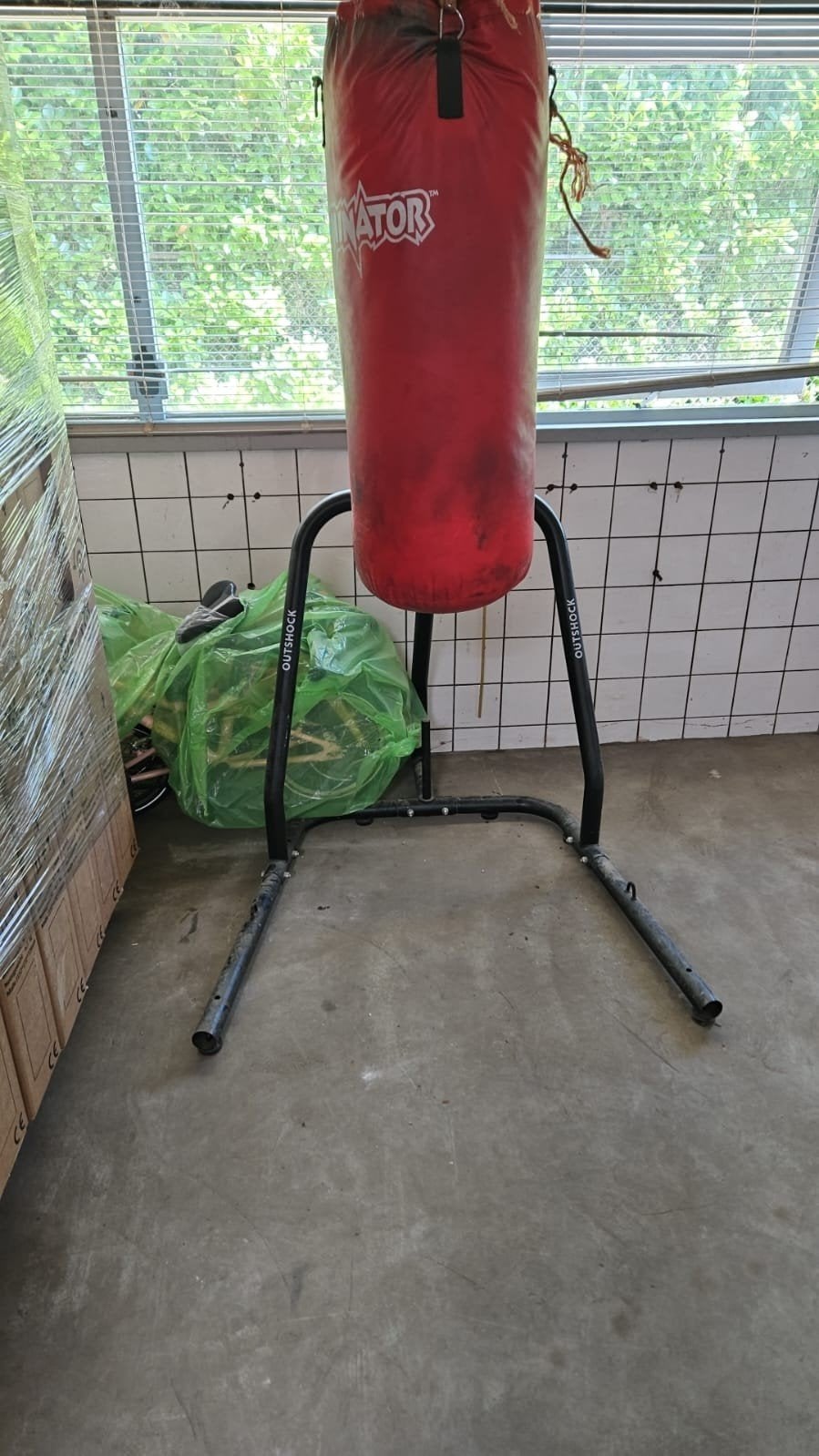Z.s.m. ophalen bieden boxpaal, Ophalen, Bokszak