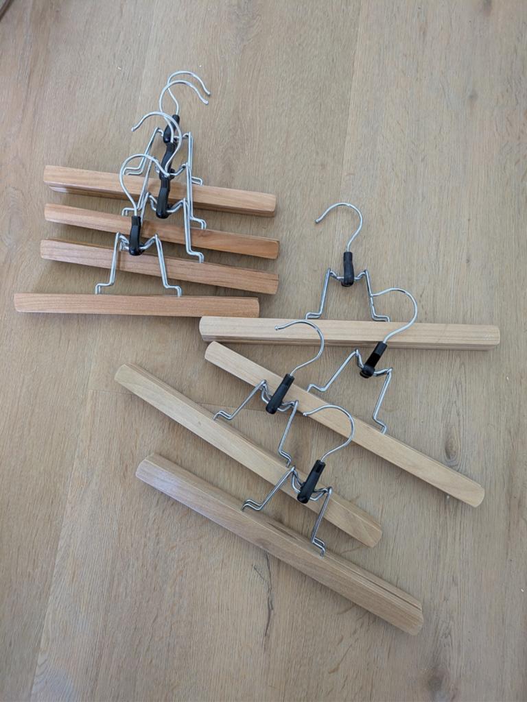 Houten kledinghangers voor broeken/pantalons, Ophalen, Gebruikt, Hout, Volwassenen