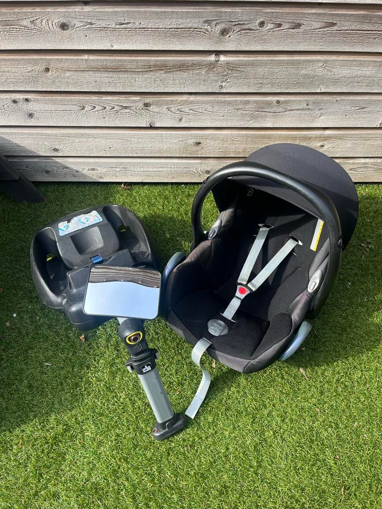 Maxi-Cosi Babystoel met Isofix Base en Zonnescherm, Ophalen, Gebruikt, Isofix, 0 t/m 13 kg