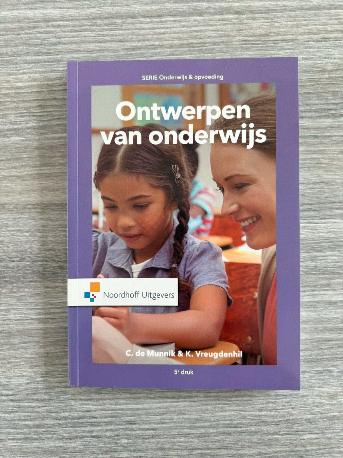C. de Munnik - Ontwerpen van onderwijs, Verzenden, Sociale wetenschap, C. de Munnik; K. Vreugdenhil, Zo goed als nieuw