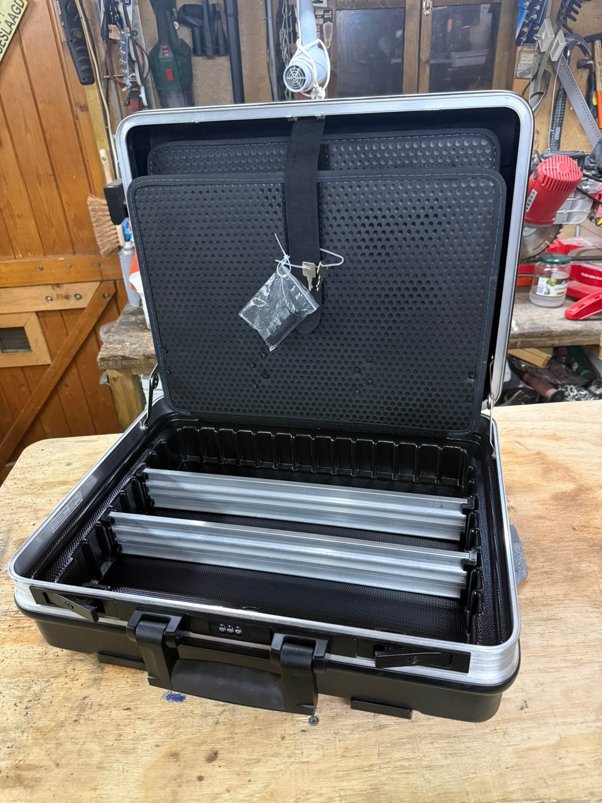 Gereedschap koffer B&W international, in goede staat”, Ophalen of Verzenden, Zo goed als nieuw