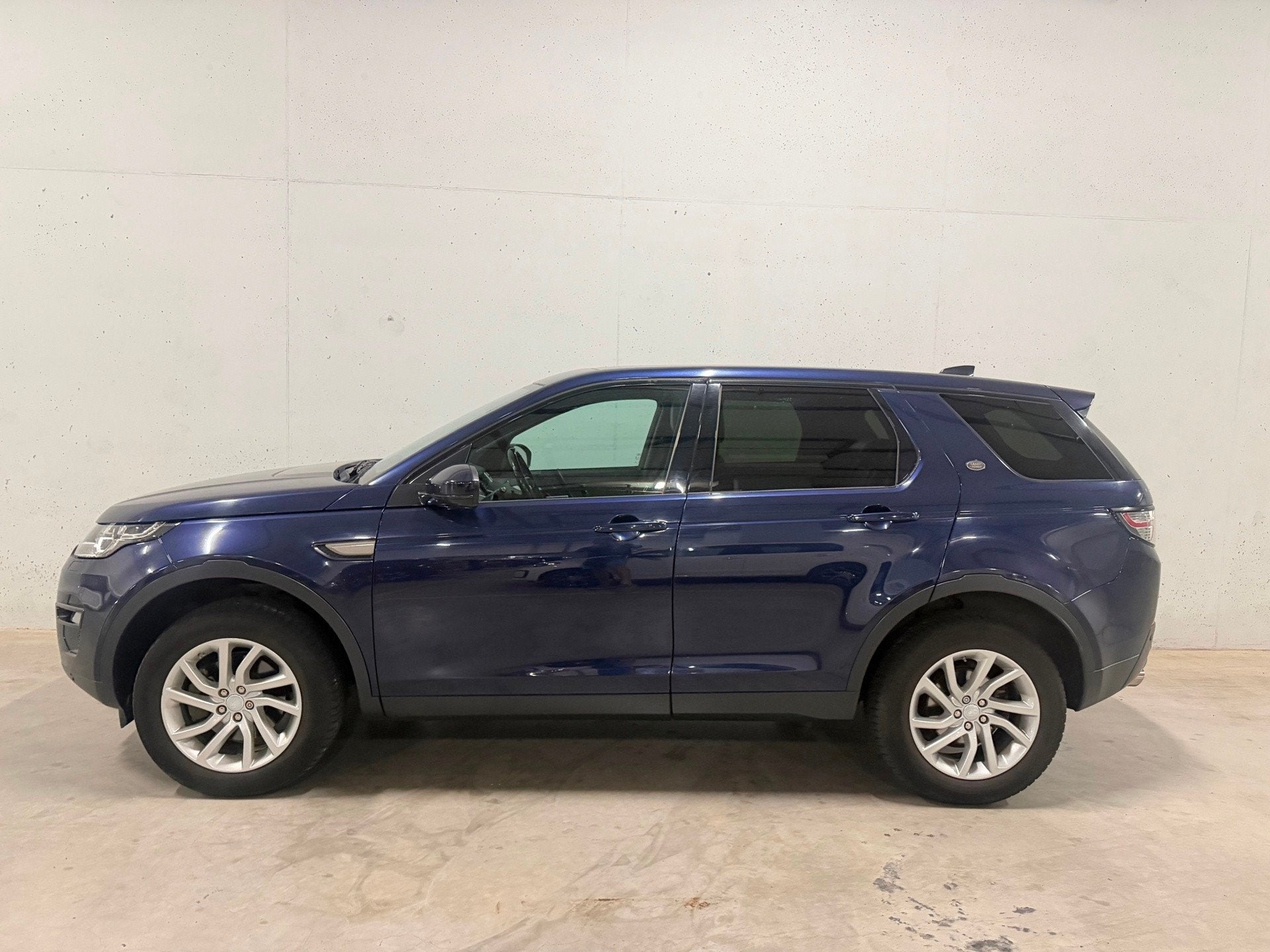 Land Rover Discovery Sport 2.0 TD4 HSE Pano Automaat Leer Ca, Auto's, Automaat, Dealer onderhouden, Gebruikt, Euro 6