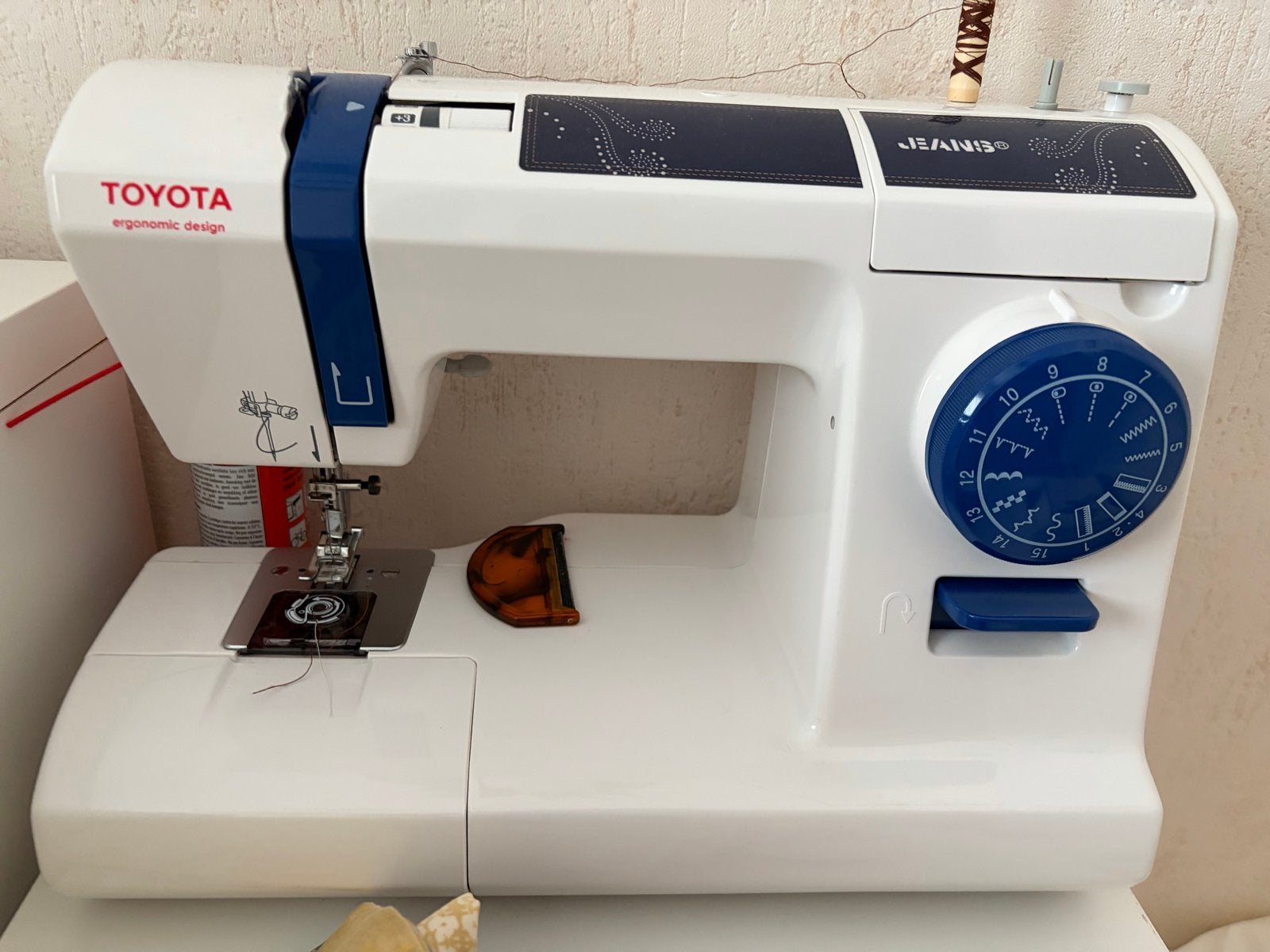 Goed werkende Toyota naaimachine, Ophalen, Gebruikt, Naaimachine, Overige merken
