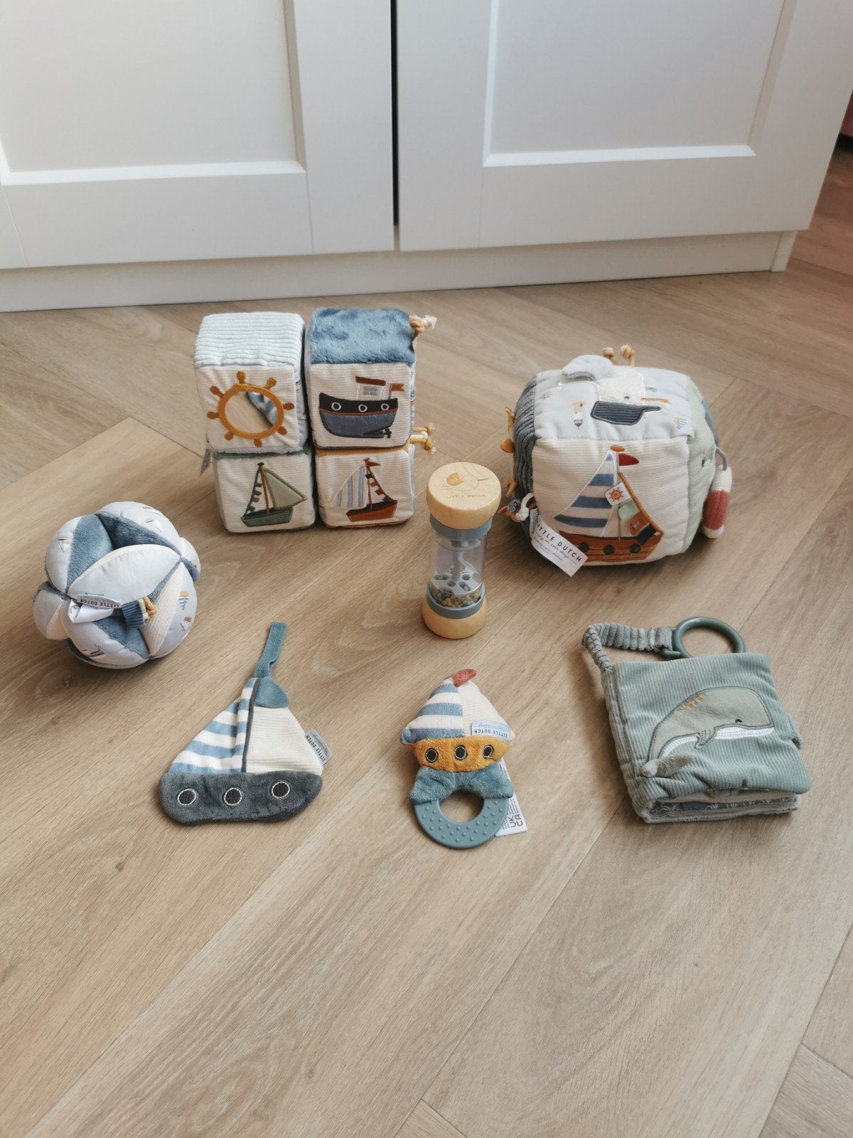 little dutch sailors bay babyspeelgoed boot zee, Ophalen of Verzenden, Zo goed als nieuw, Rammelaar