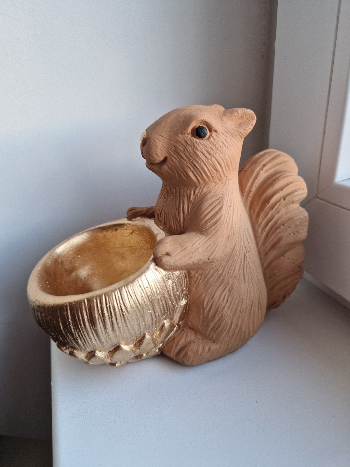 Eekhoorn met schaaltje, Ophalen of Verzenden, Zo goed als nieuw, Bruin, Steen/keramiek