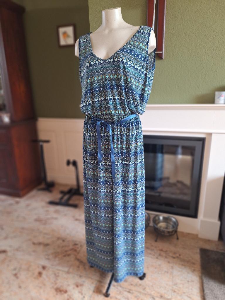 Xandres lange zomer jurk grote maat XL 46 48, Kleding | Dames, Maat 46/48 (XL) of groter, Zo goed als nieuw, Xandres, Onder de knie