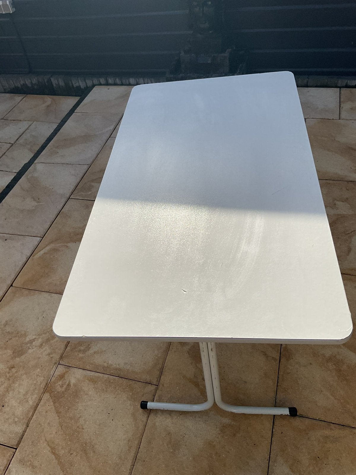 Te koop camping tafel. Voor. De jamet. En. Trigano, Ophalen of Verzenden, Zo goed als nieuw, Campingtafel