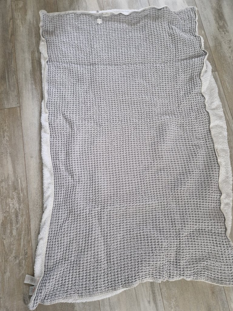 Meyco wafel deken grijs/wit, Kinderen en Baby's, Dekens, Slaapzakjes en Inbakerproducten, Wasbaar, Gebruikt, Koeka, Ophalen of Verzenden