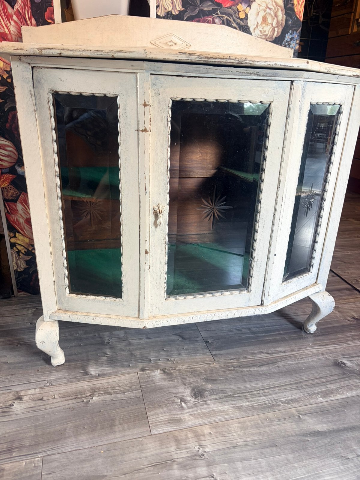 Vintage theekastje met prachtig geslepen glas, Ophalen