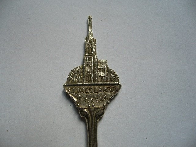 lepeltje ST. NICOLAASGA R.K. KERK VERZILVERD, Verzenden, Zo goed als nieuw