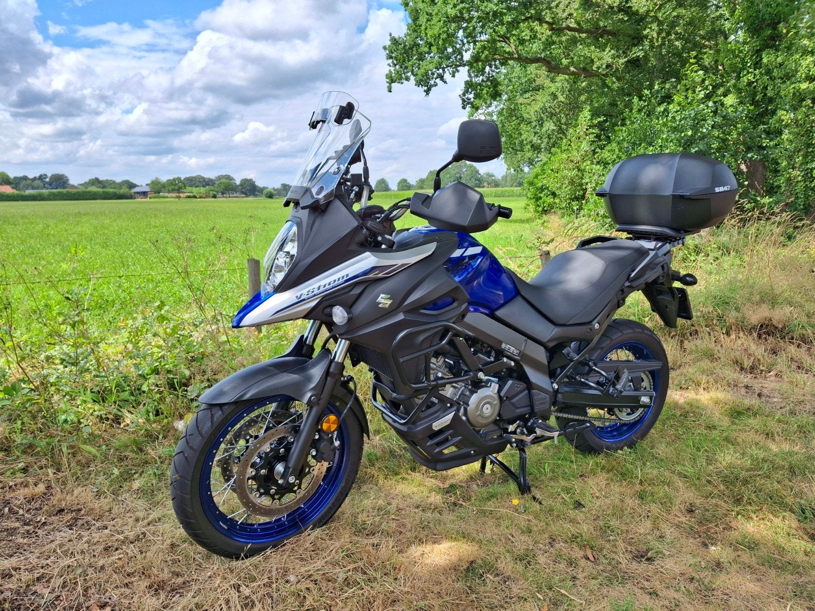 Suzuki Vstrom 650 XT 4355 km 2023 ABS eerste eigenaar, Motoren, 2 cilinders, Occasion, Particulier, Meer dan 35 kW