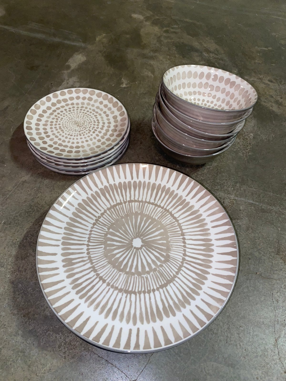 XENOS servies set Te koop, Gebruikt, Steen/keramiek, Overige typen, Bruin