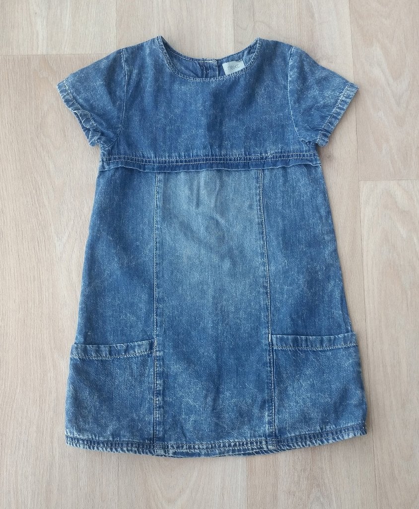 Next denim jurkje, maat 110, Meisje, Ophalen of Verzenden, Zo goed als nieuw, Jurk of Rok