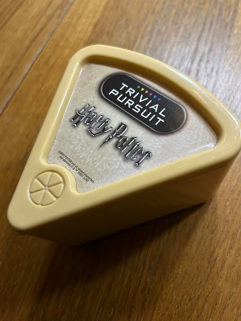 Trivial Pursuit - Harry Potter set, Hobby en Vrije tijd, Gezelschapsspellen | Bordspellen, Ophalen, Zo goed als nieuw