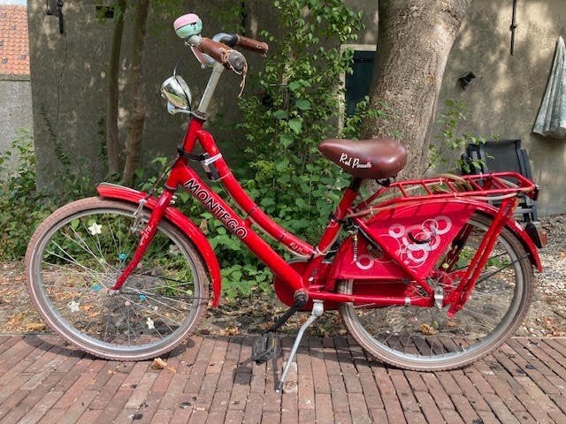 Montego kinderfiets, 24 inch, Fietsen en Brommers, Fietsen | Kinderfietsjes, Ophalen, Gebruikt, Montego, Terugtraprem