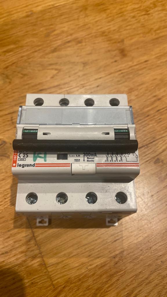 Legrand C25/300mA, Hobby en Vrije tijd, Ophalen of Verzenden, Gebruikt