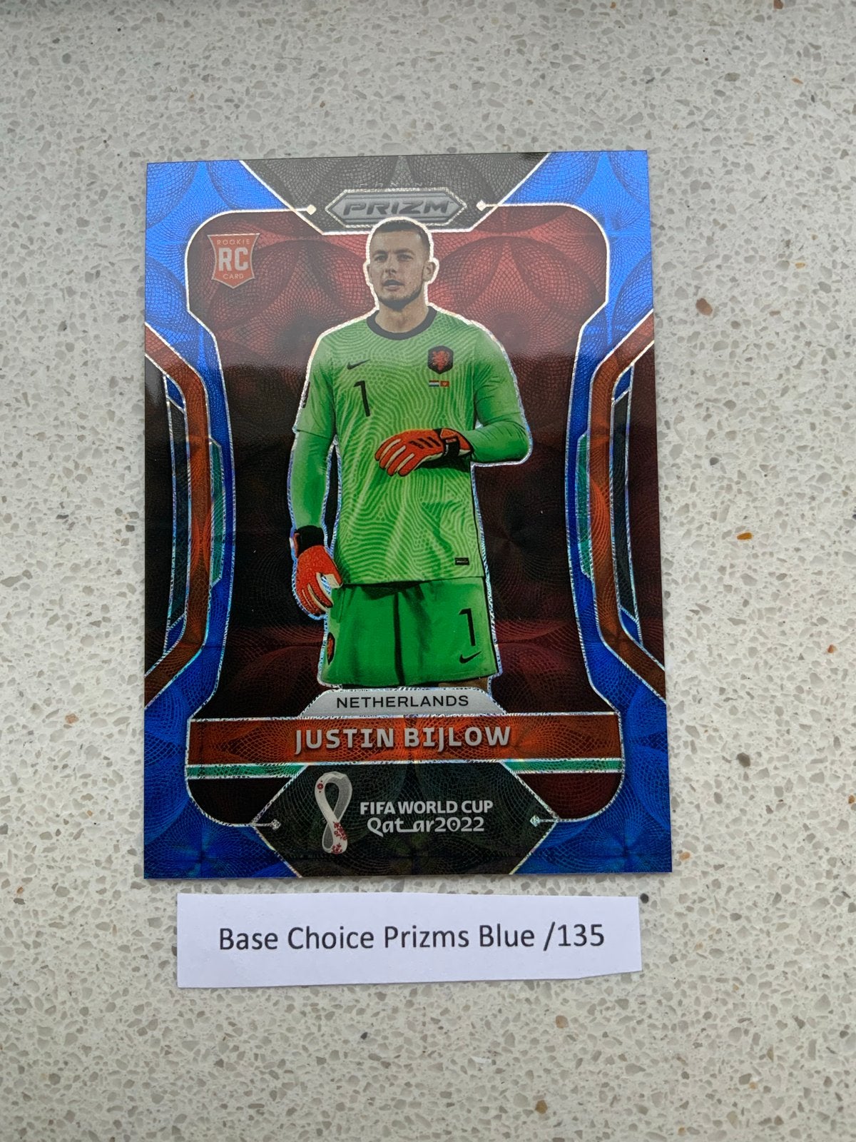 Justin Bijlow 2022 Panini Prizm WC Qatar Choice Blue 91/135, Verzamelen, Sportartikelen en Voetbal, Verzenden, Nieuw, Feyenoord