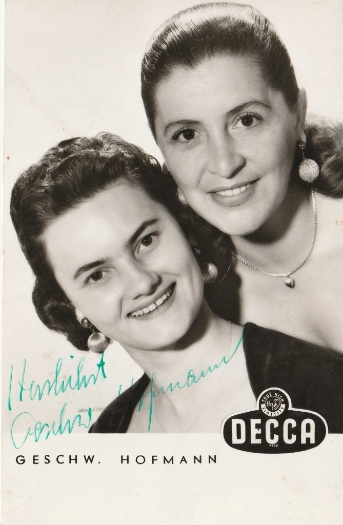 Oude Kaart Geschw. Hofmann - Gesigneerd, Verzamelen, Verzenden, 1940 tot 1960, Ongelopen, Sterren en Beroemdheden